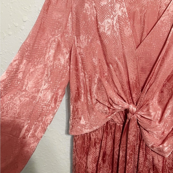 Topshop Jacquard Snake Print Dusty Pink Shimmery Snake Print Midi Dress - Picture 5 of 6